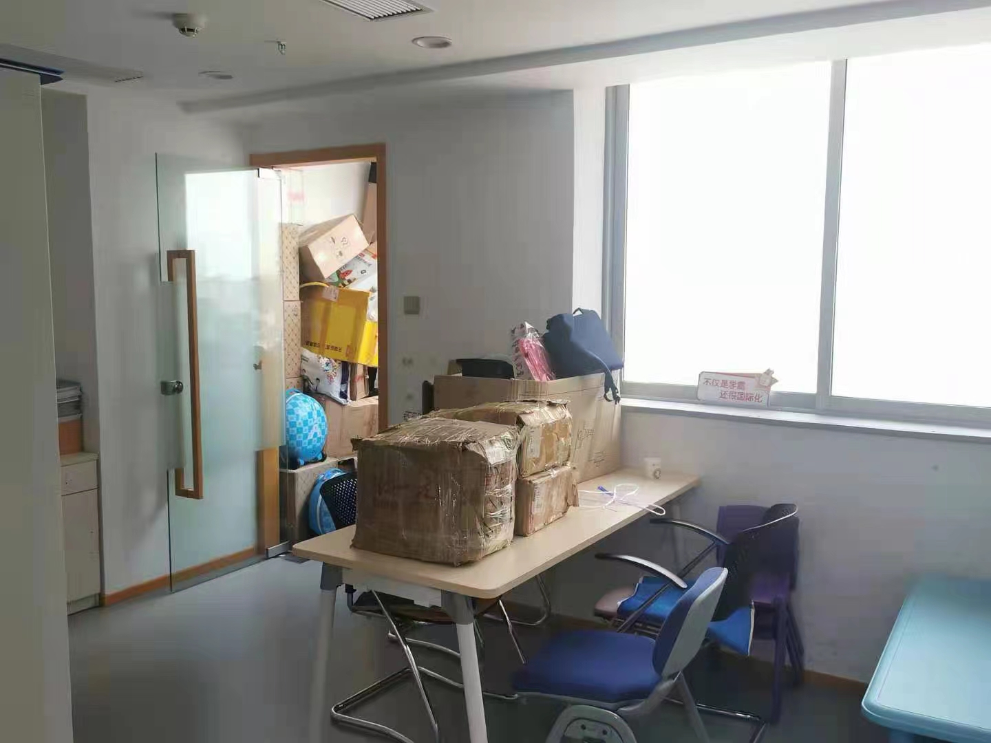 深圳罗湖金山大厦118平，带独立洗手间写字楼办公室出租。