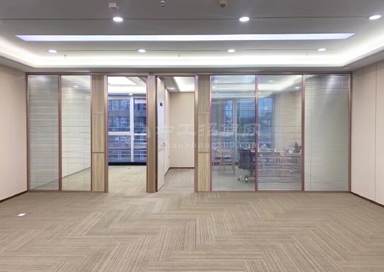 福田现代国际大厦235平精装修写字楼办公室出租4