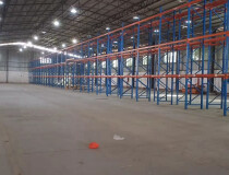 江高路边新空出8米高钢构厂房6500平米，吉地2000方，