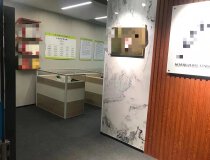 黄埔区地铁口精装修办公室100平米出租，拎包入住