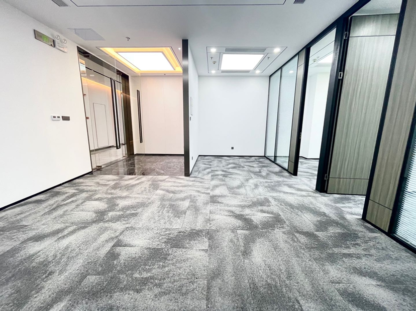 南山深圳湾精装修办公室小面积168平出租，采光好，户型方正