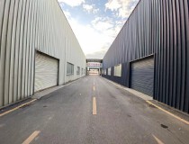 三水区云东海街道新空出来厂房位于主干道旁边可做商业，工业