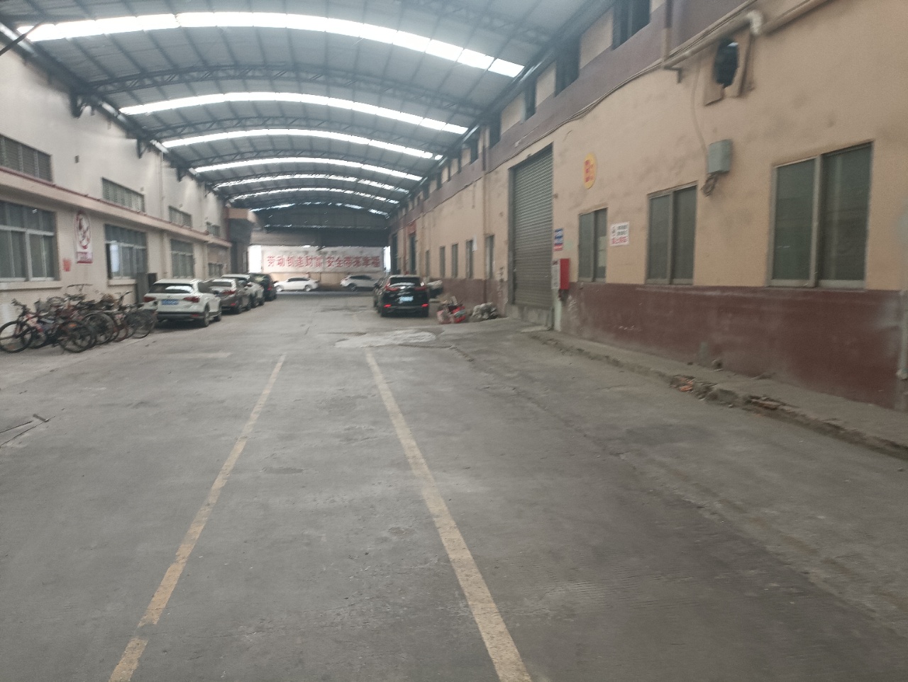 洪梅镇原房东单一层钢结构厂房两千平米出租