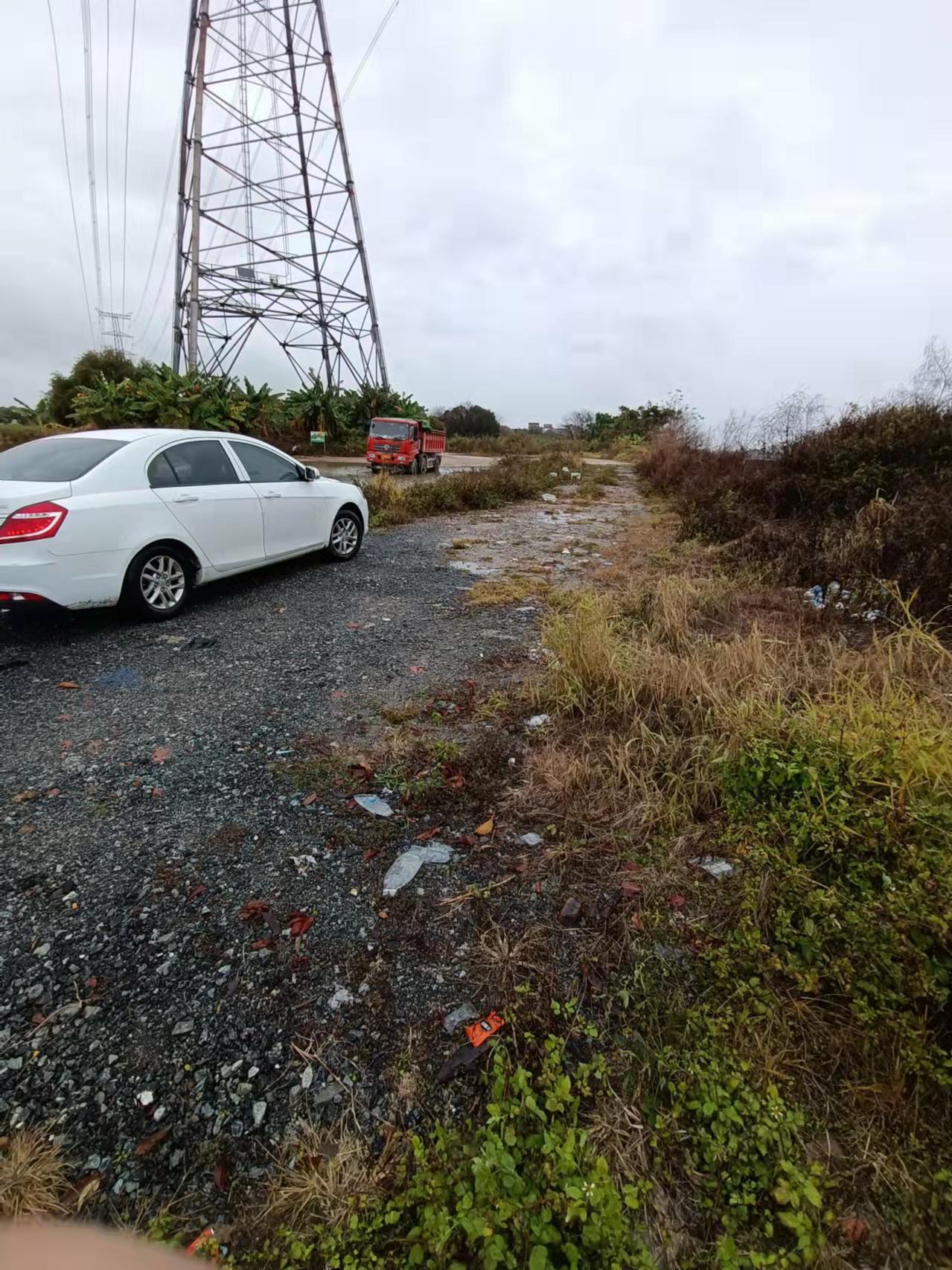 望牛墩原房东空地，工业用地，以前是做沙场的，交通便利2