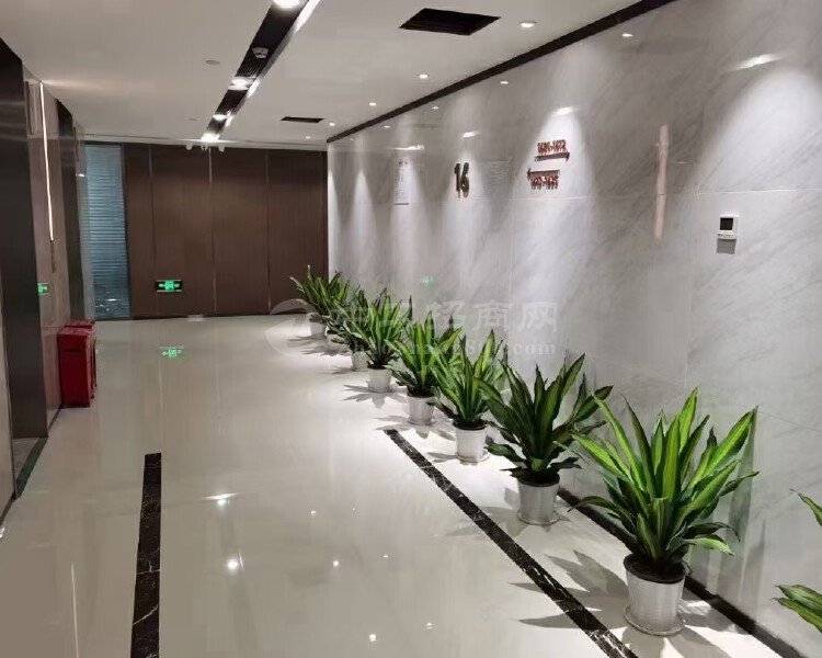 龙胜地铁站旁甲级红本写字楼精装修办公室300平3+1隔间出租