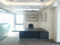 深圳龙华清湖地铁站附近楼上168平精装修写字楼