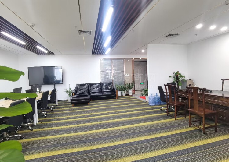 龙胜地铁站旁甲级红本写字楼精装修办公室300平3+1隔间出租6