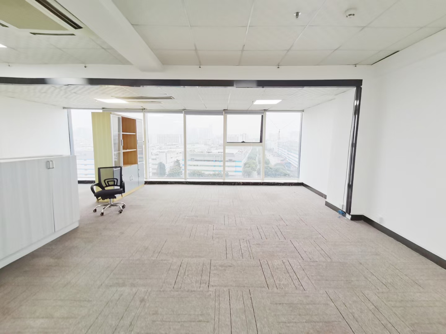 龙华大浪商业甲级落地窗办公室7000平方，200平方起