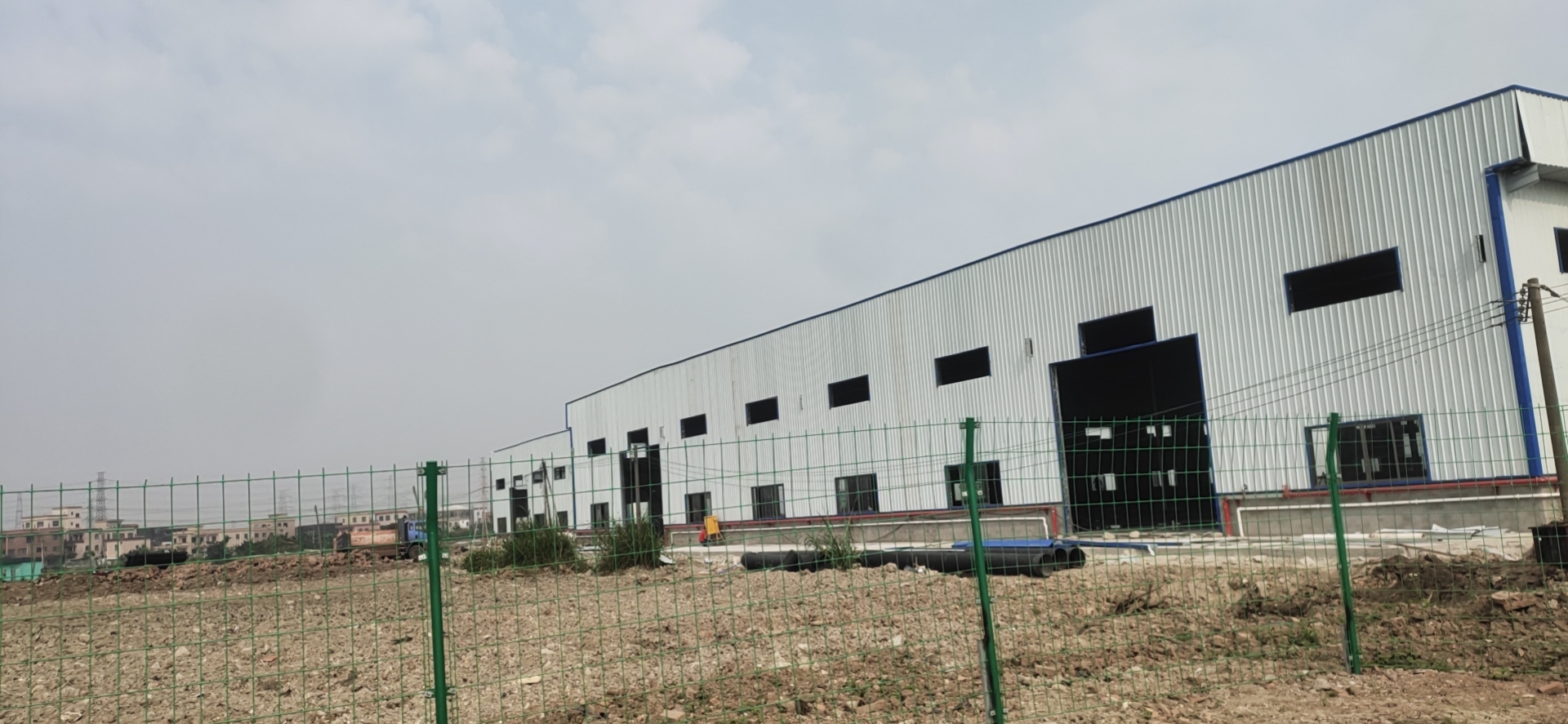 中山市东升附近工业区新建单一层厂房仓库1.8万方出租，可分租