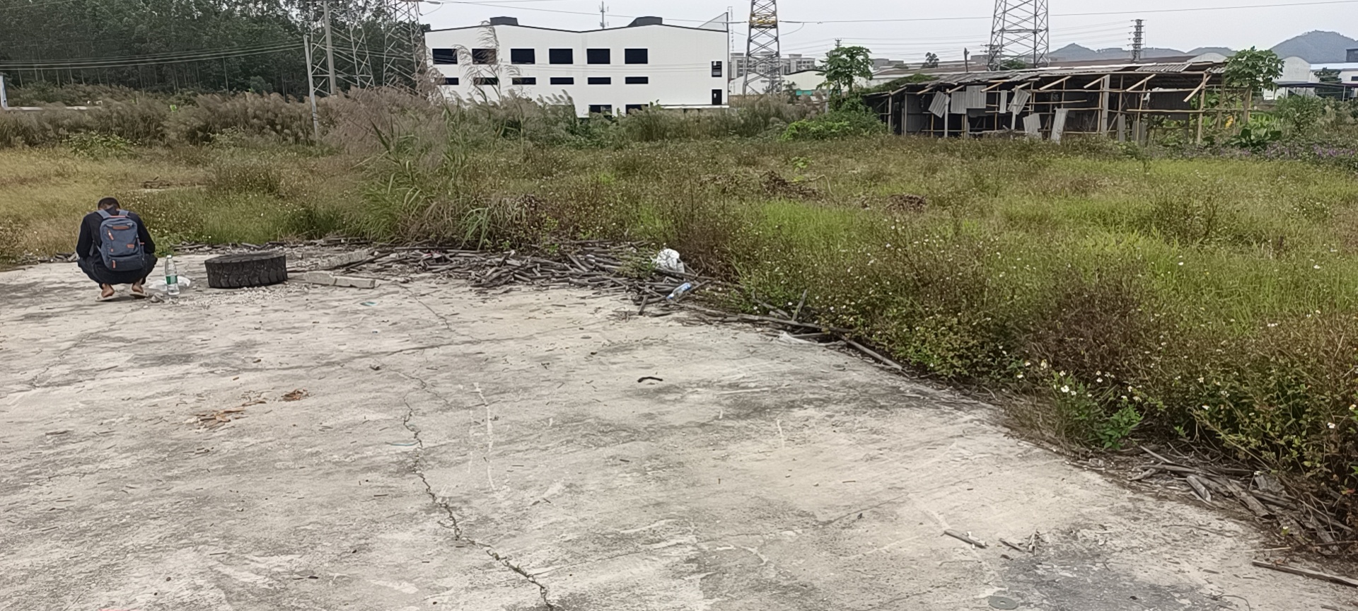 龙岗双龙地铁站附近空地出租已硬化报价102