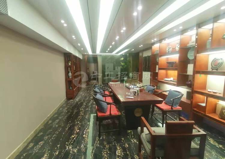 深圳湾会所转租，租金仅6.5万。豪华装修，四个茶室一个餐厅3