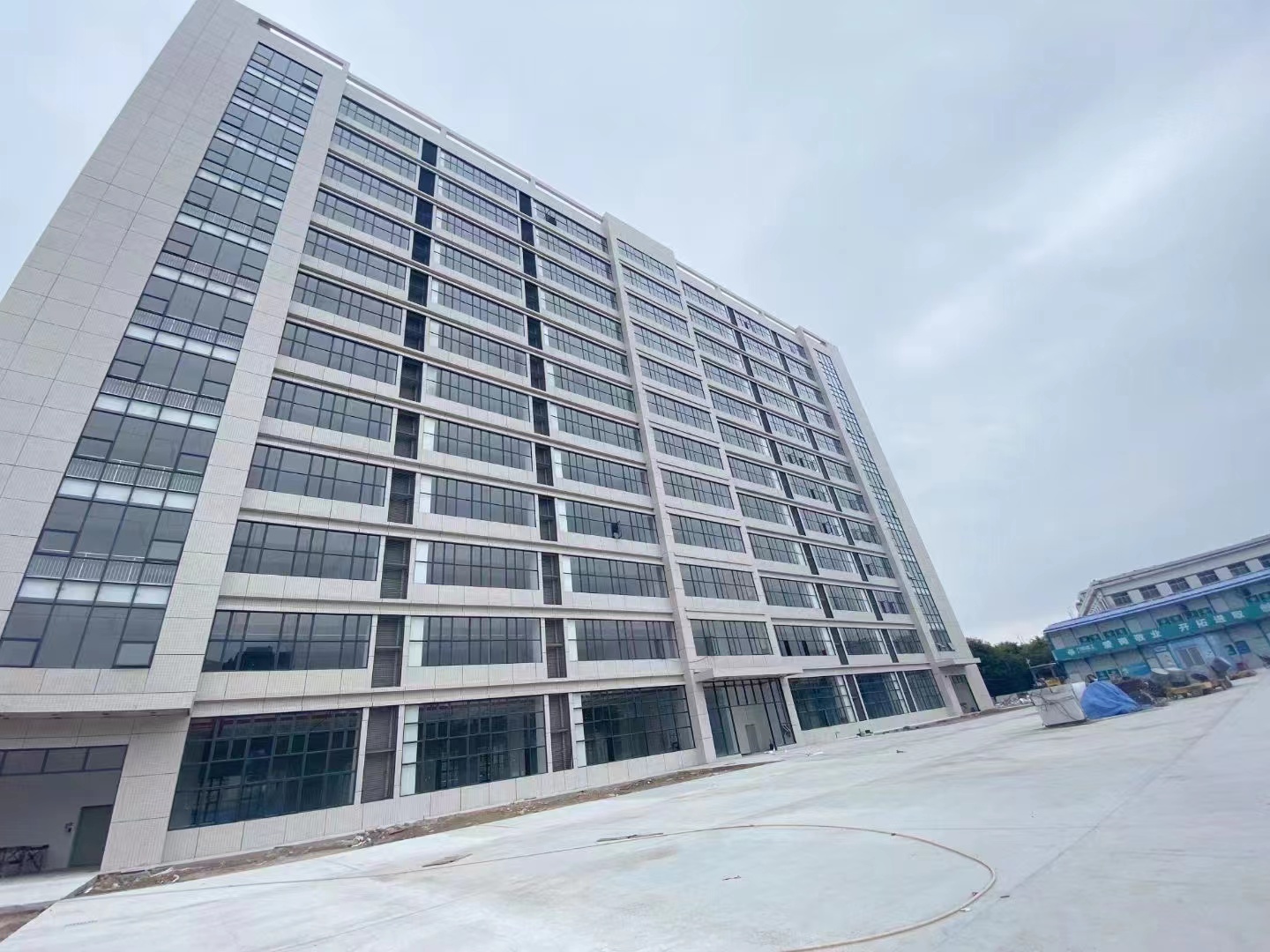 虎门镇大宁红本厂房44000平，园区形象好，空地大，配套齐全