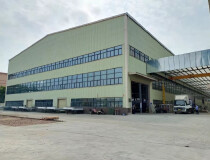 单一层钢构厂房滴水18米出租钢构厂房面积:8000平