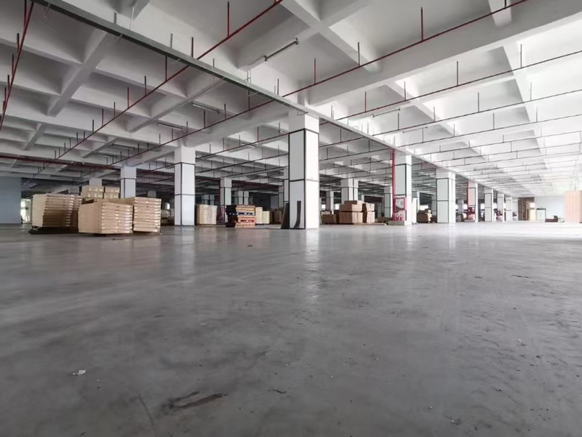 龙华27万平方厂房仓库出租！层高6米，空地超大，带卸货平台