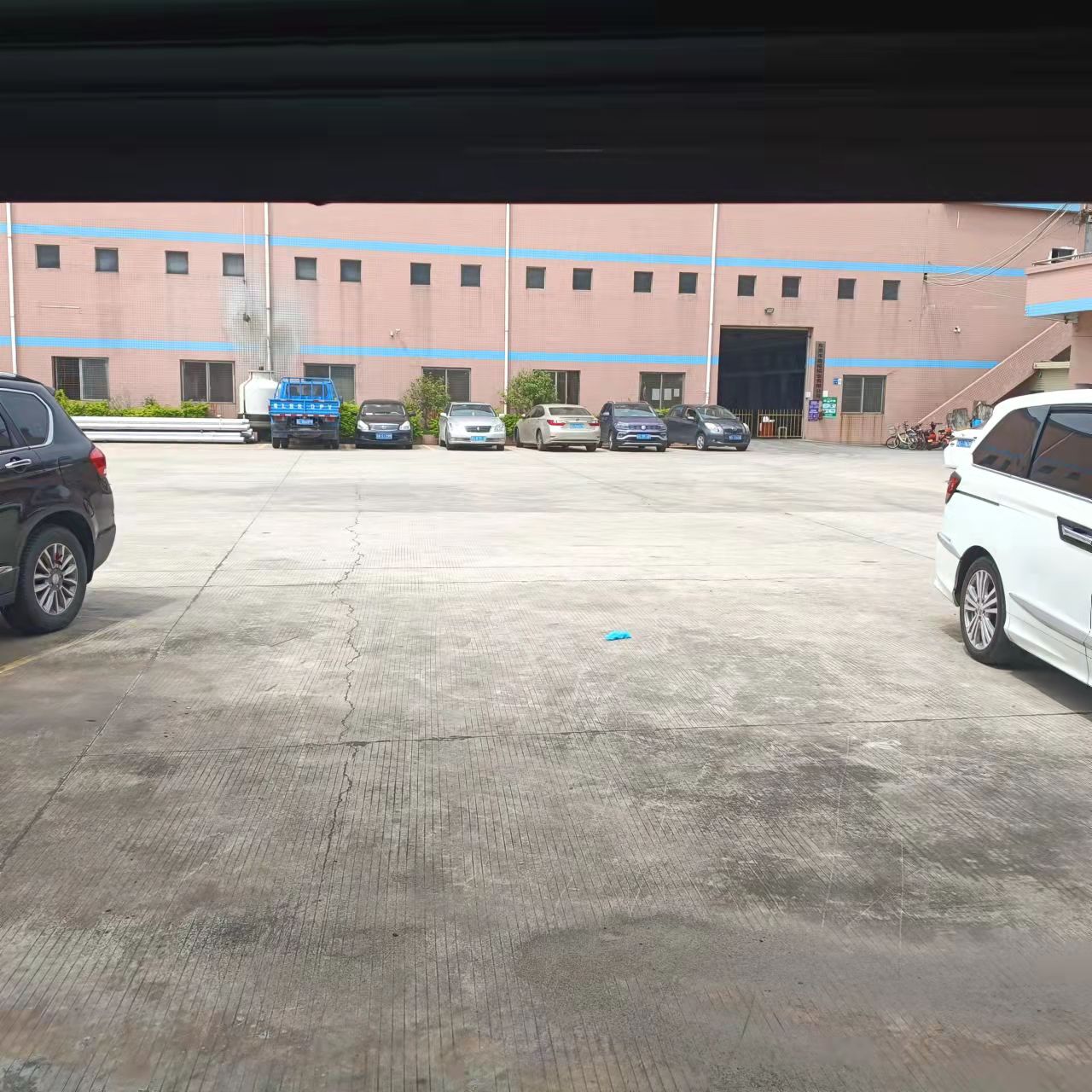 东莞中堂镇，新出工业园区滴水6米单一层厂房，适合做小加工仓库