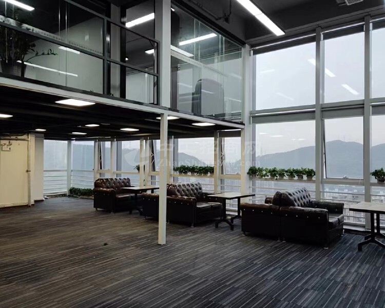 龙华高端写字楼办公室448平挑高5.4米半复式公区可坐50人