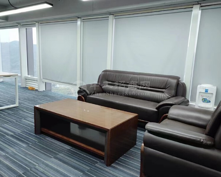 龙华高端写字楼办公室448平挑高5.4米半复式公区可坐50人