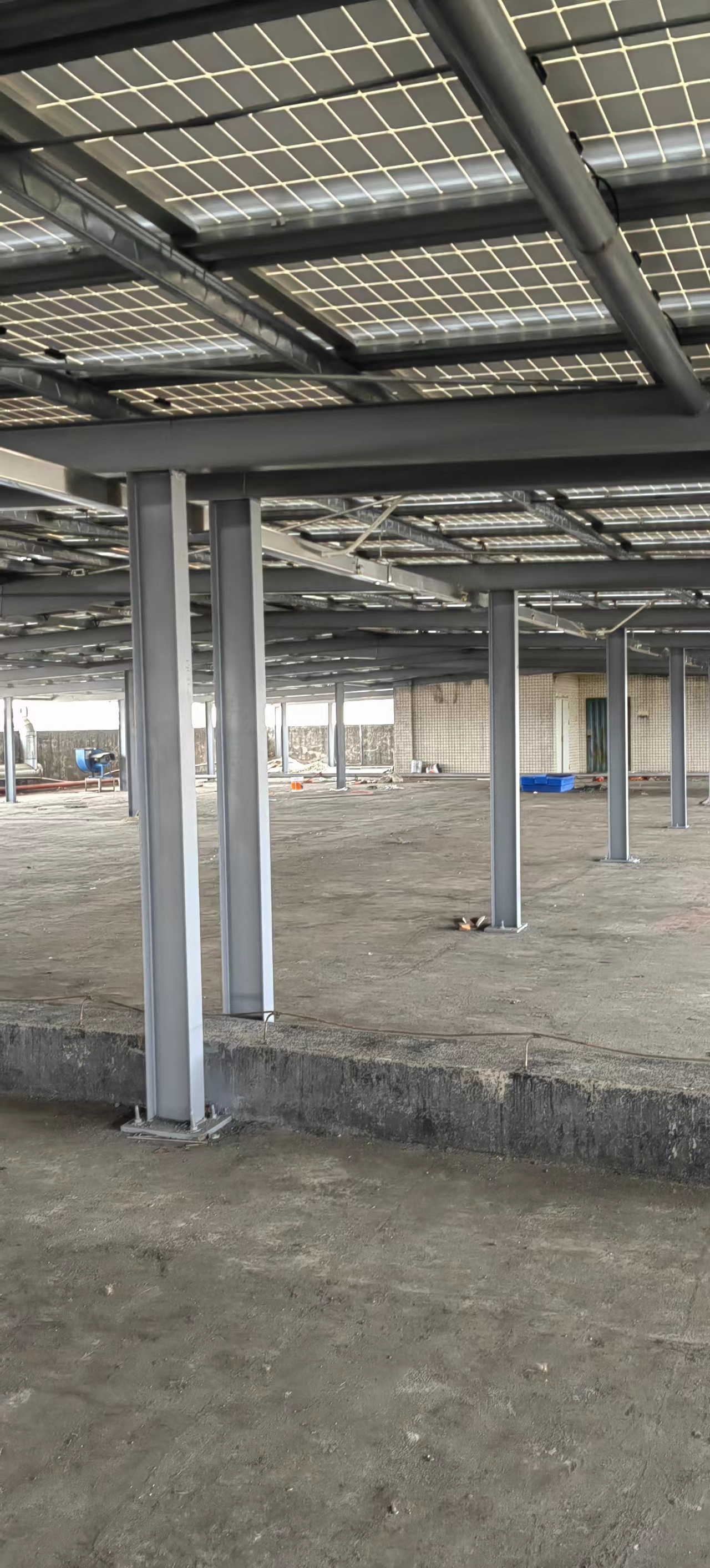 沙田镇新出楼上钢构厂房，特价，可做仓库等行业。