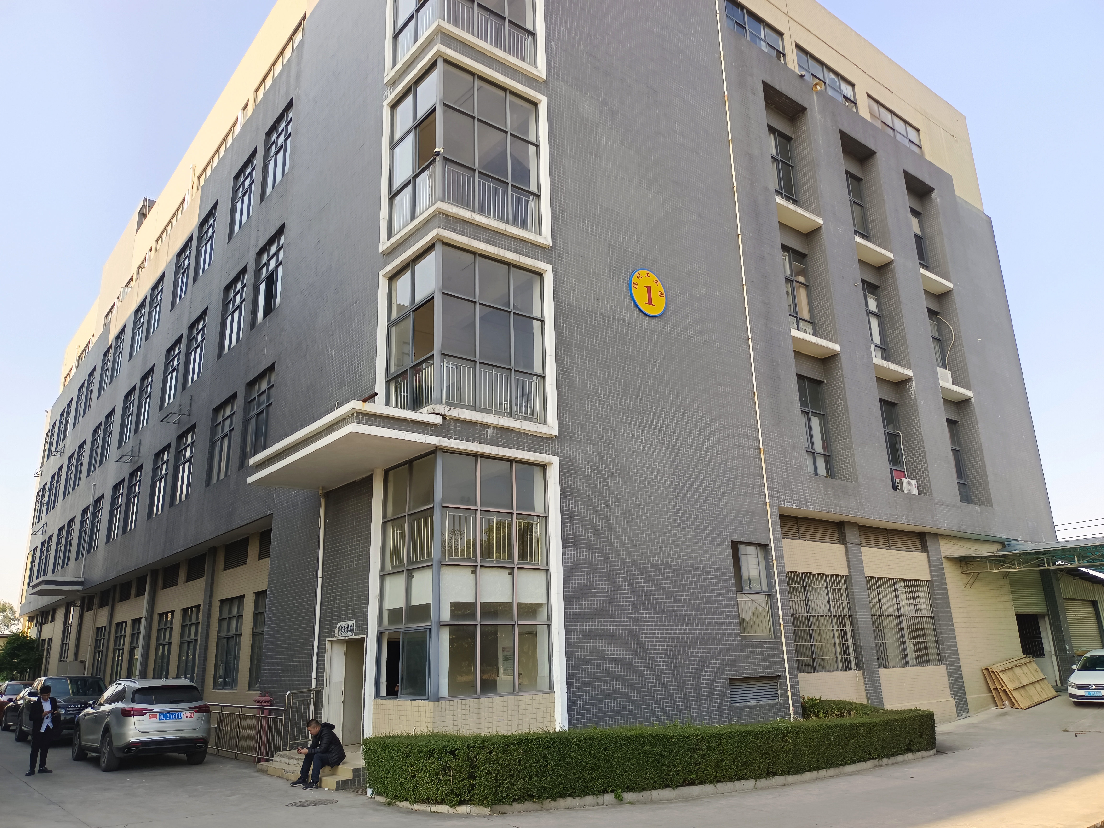惠阳三和3楼2300平米标准厂房仓库招租现成地坪漆可办环评