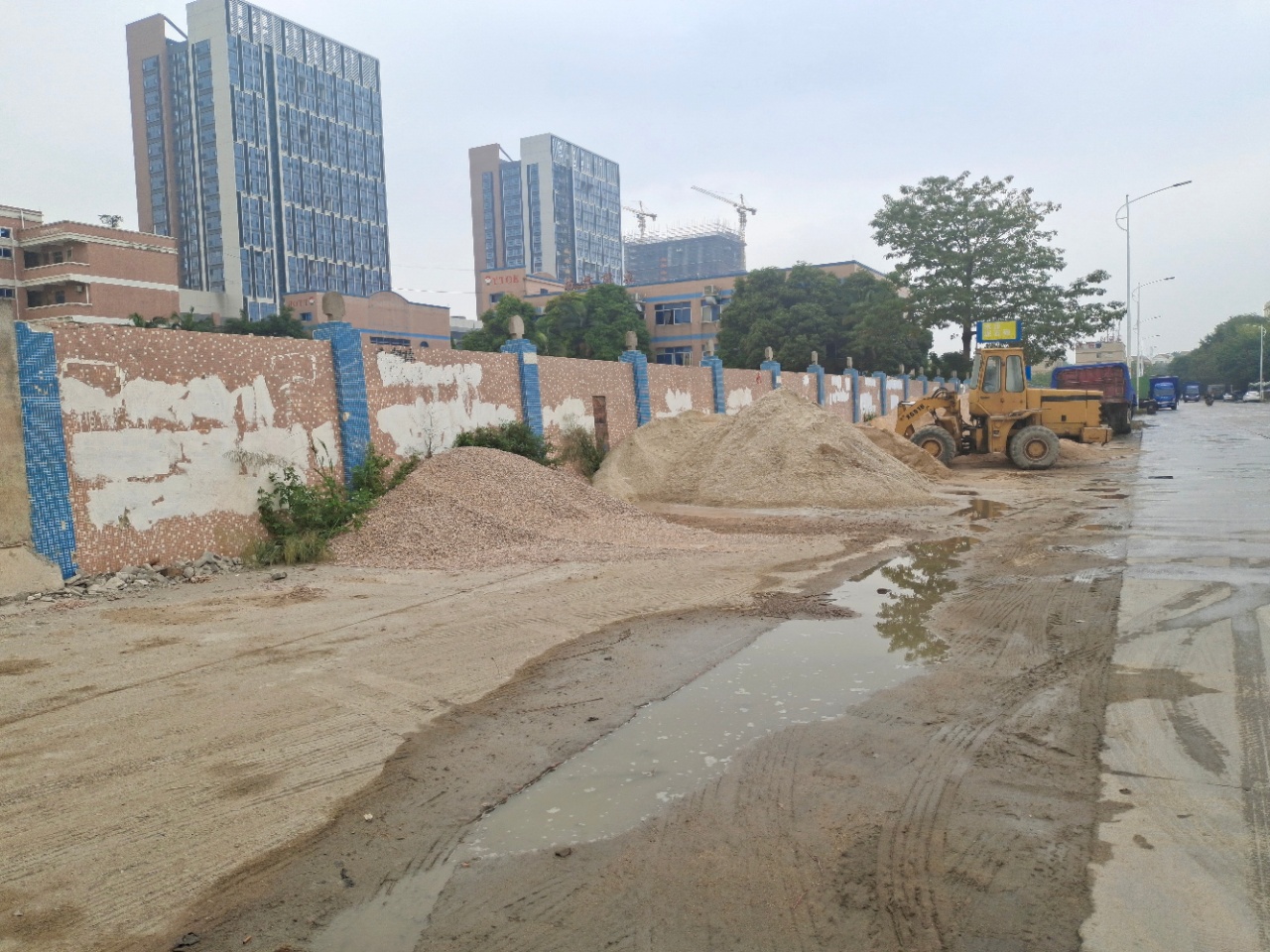 花都区花城街海布高速路口空地出租2