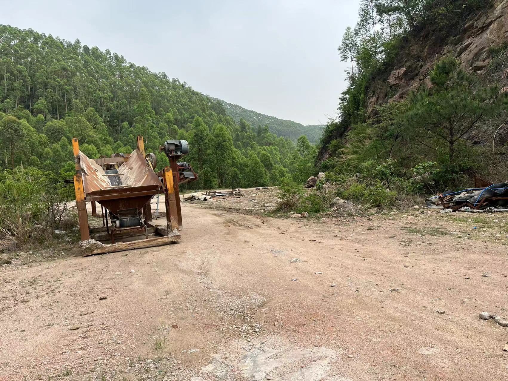 花都区狮岭镇新出独门独院空地，价钱便宜交通便利1