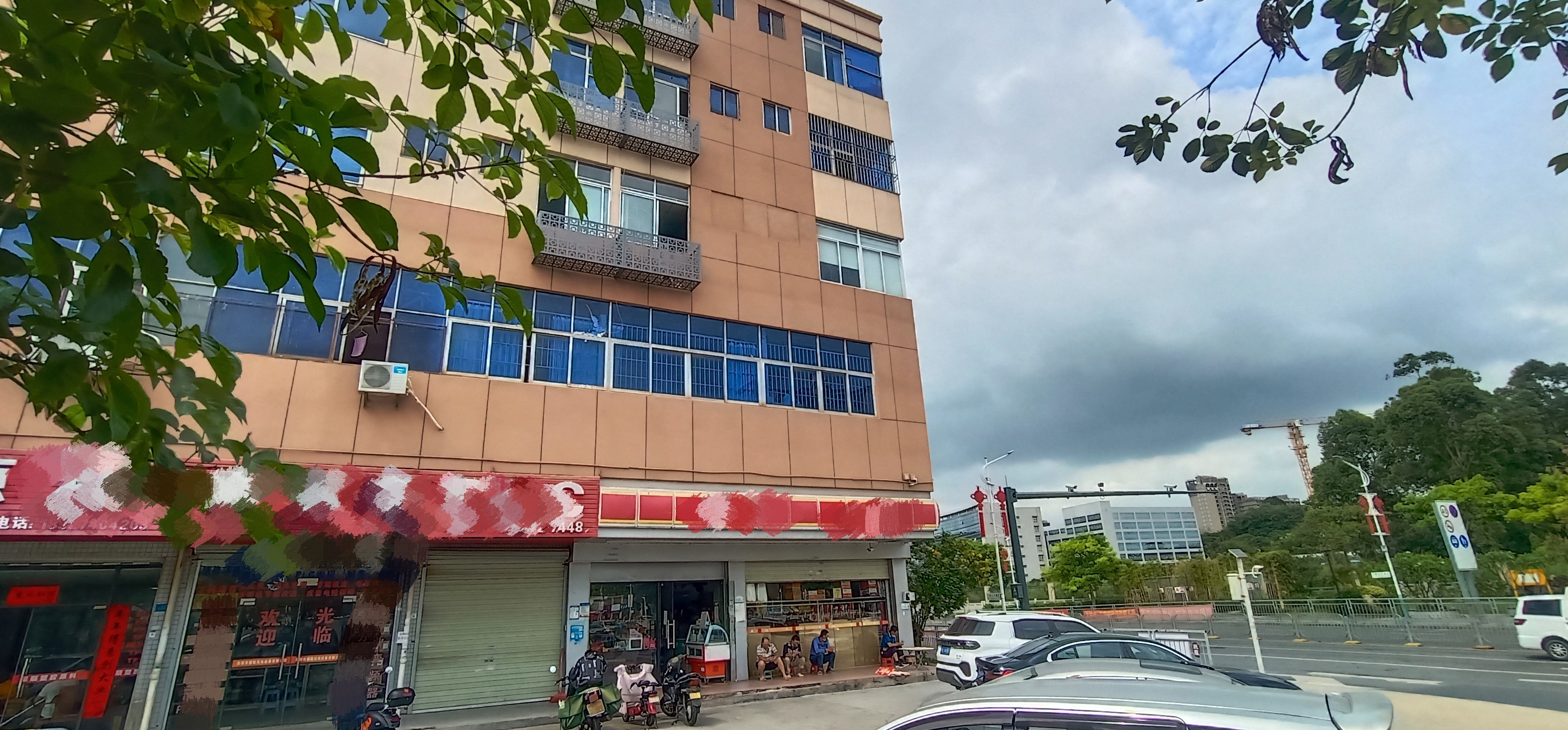 松岗燕川工业区新出1楼500平方精装修原房东可办环评厂房