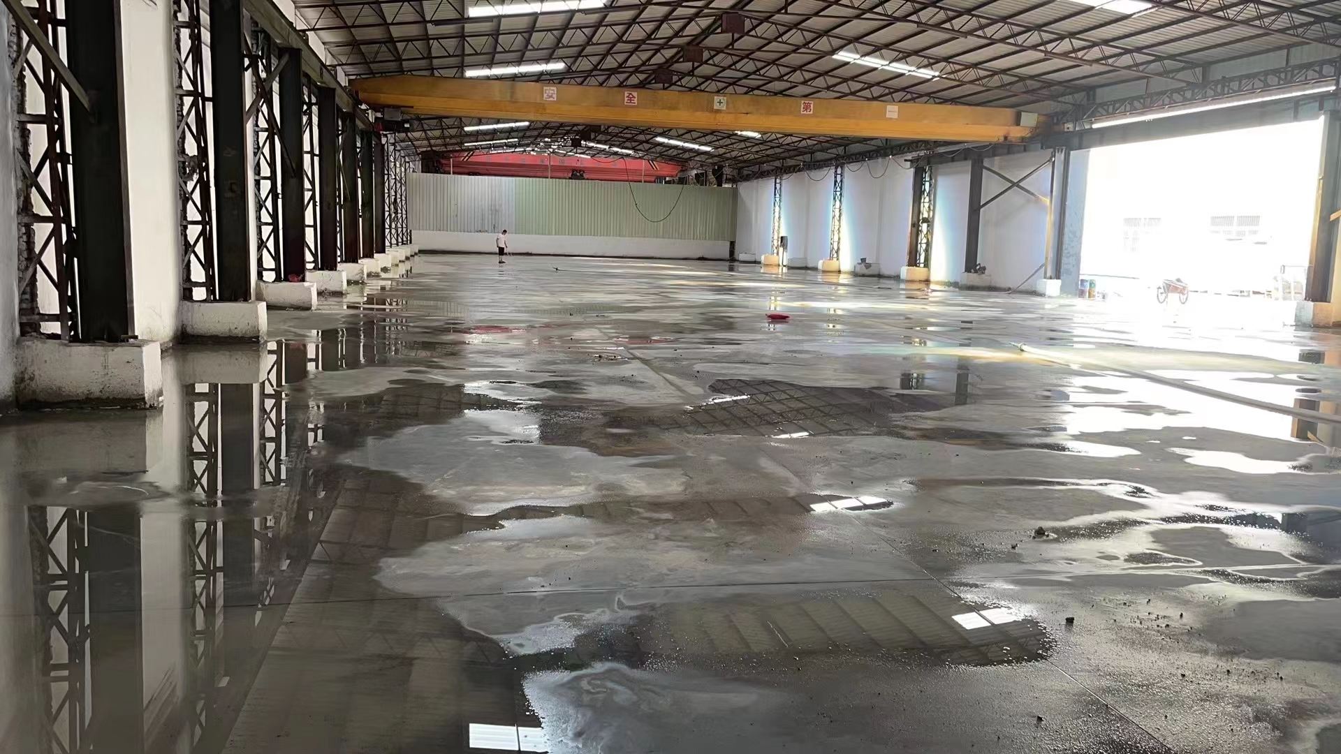 石湾镇2400平方可以做抽粒压铸玻璃注塑硅胶仓库