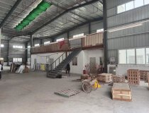 中山坦洲第四工业区独院仓库2550方出租，可进拖头，可分租