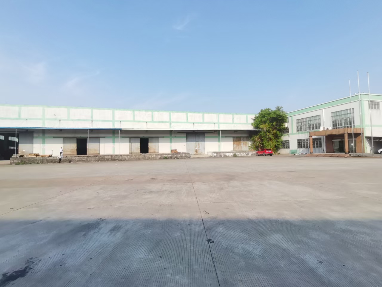 广州南沙区榄核新出1.2米高台仓库，大小可以分租，证件齐全，