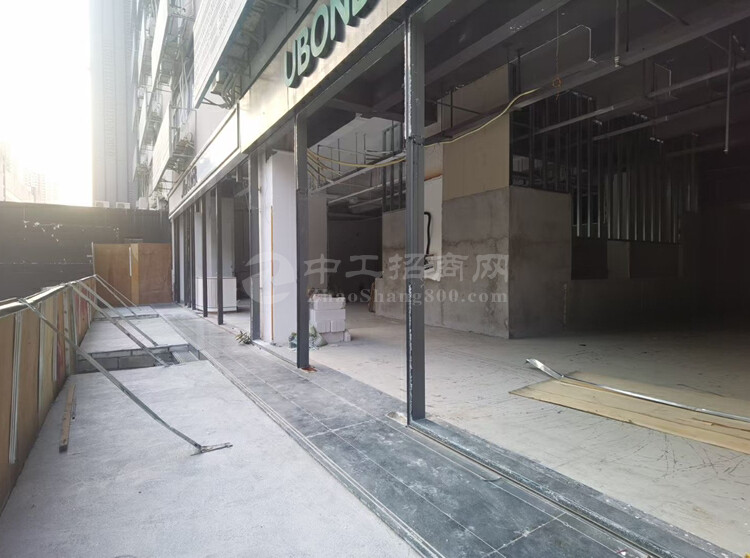 深圳南山科技园中区新出一楼铺面