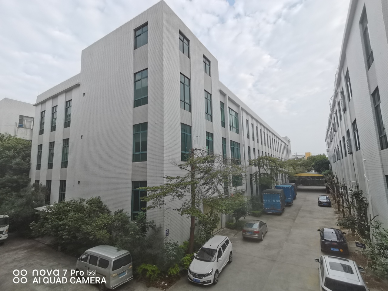 江门市占地15亩建筑8200㎡国有厂房出售1