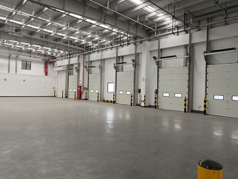 黄埔区全新厂房仓库，层高8米，每层4000平，可做生产或仓储
