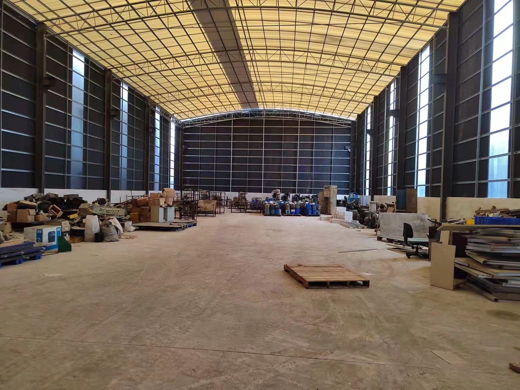 三水乐平镇电镀厂仓库招租，面积1300平方，可以放化学原料。