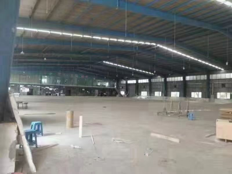 白云江高物流园附近现有单一层钢结构仓库出租，面积2000平方