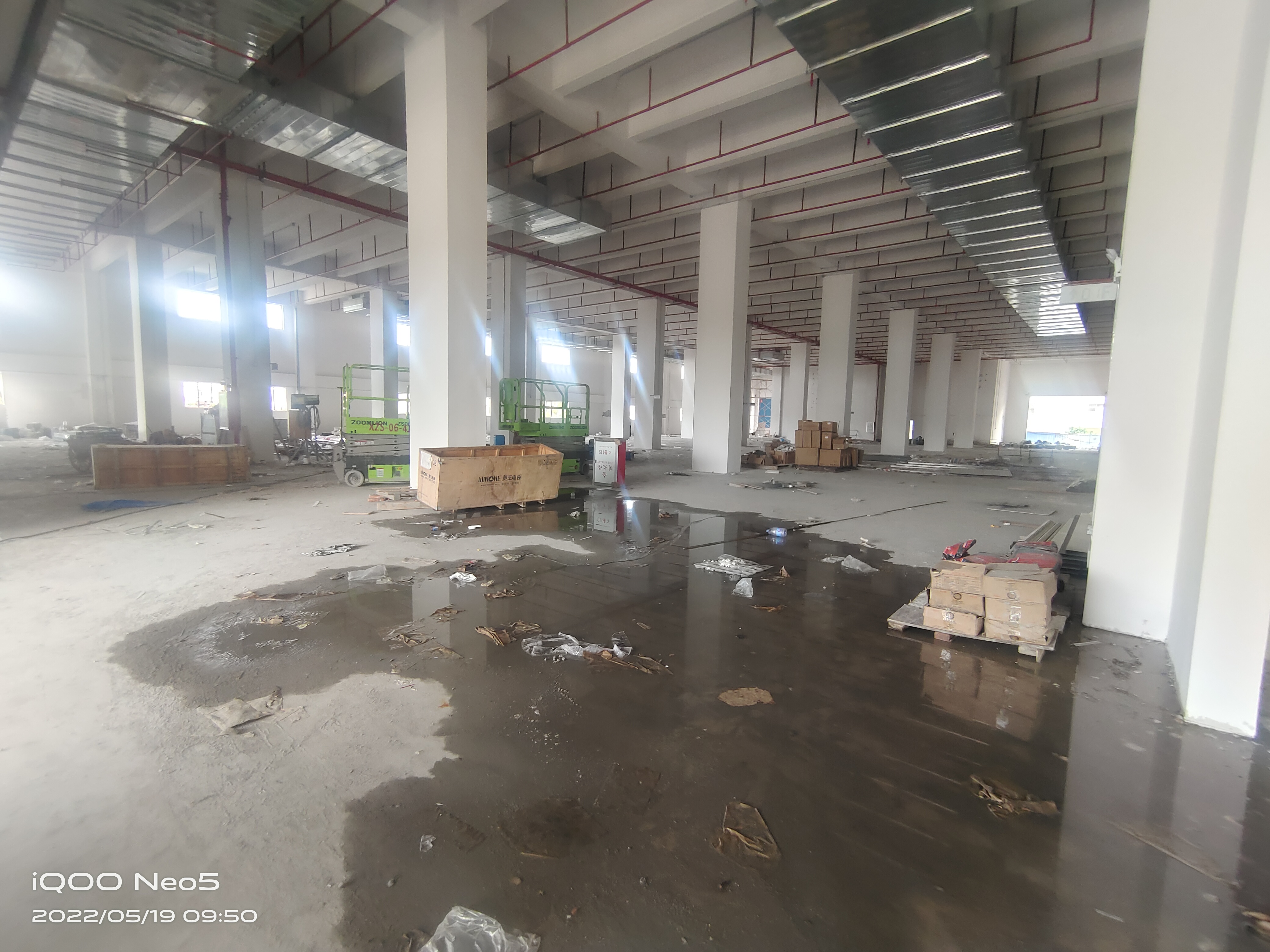 东升东成路原房东新建标准厂房仓库招租，园区超大空地，形象好。