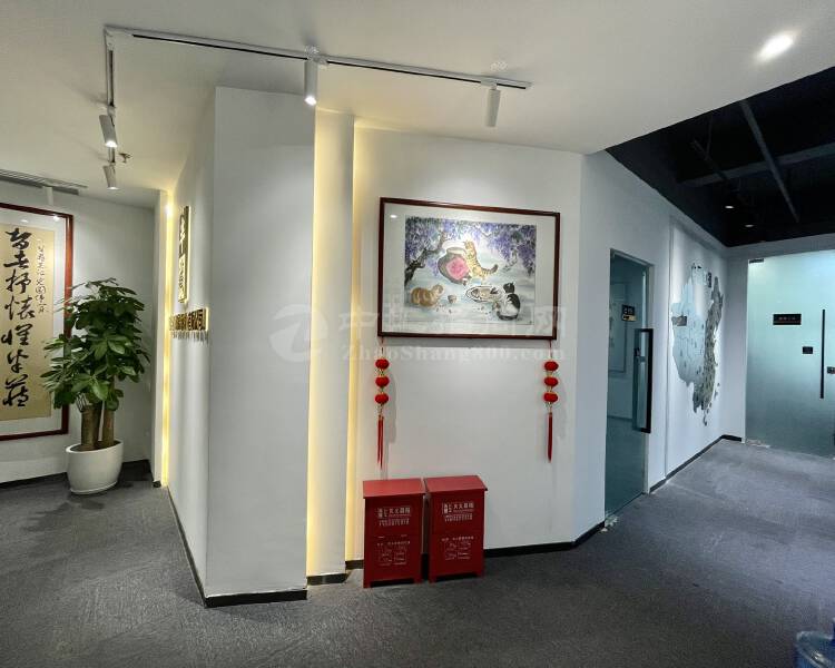 华侨城创意文化园308平米带装修创意空间写字楼出租