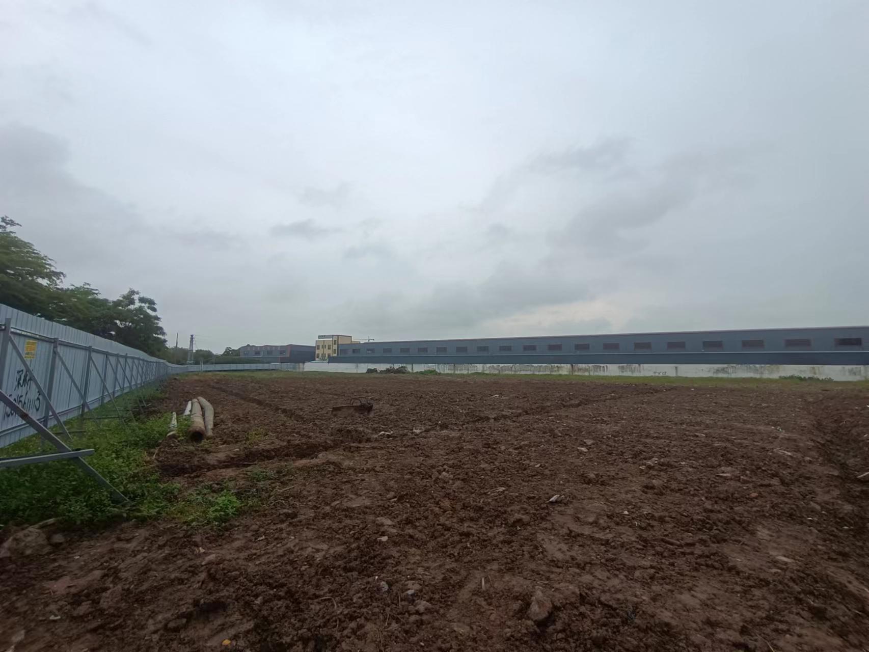 三水乐平空地临租，主干道马路边上，交通便利，价格便宜大小可分3