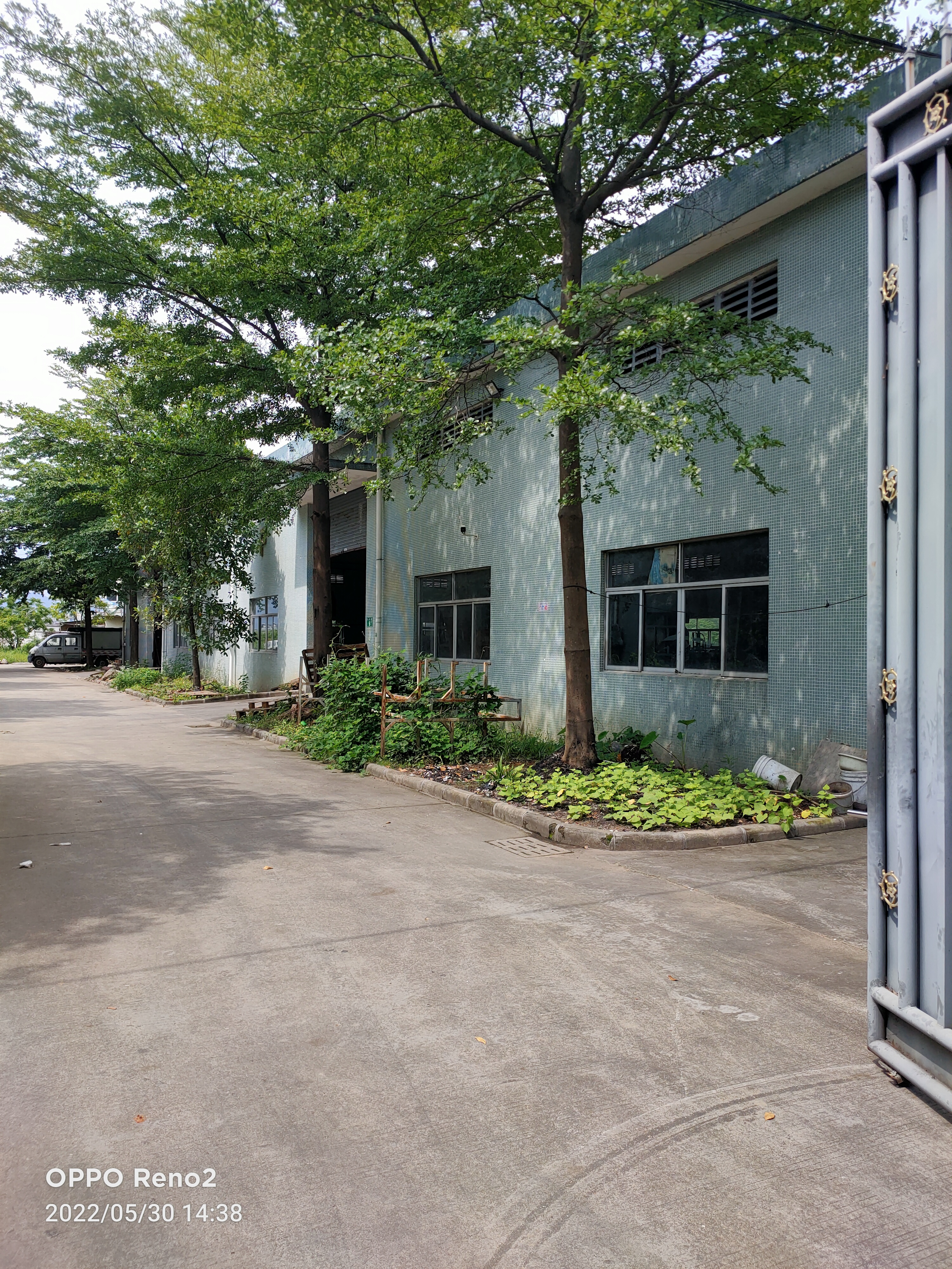 花东工业区单层低价厂房仓库600平方出租，水电齐全