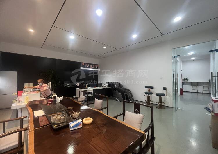 福永写字楼办公室出租860平方豪华精装修适合做研发办公电商等4