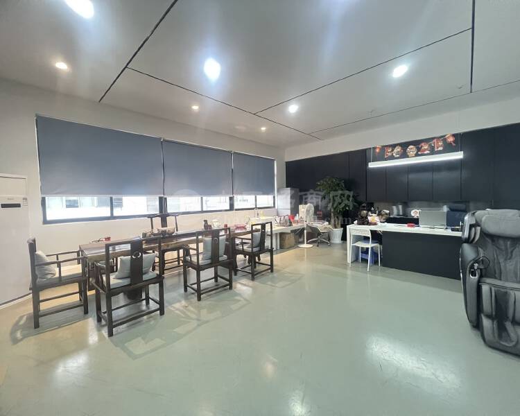 福永写字楼办公室出租860平方豪华精装修适合做研发办公电商等