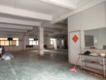 黄江合路村标准厂房二楼300平方出租，有办公室，水电齐全
