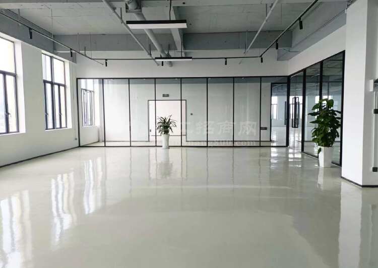 海珠东晓南700方大开间办公场地，落地玻璃，高级商务写字楼4