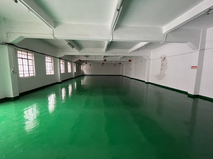 清溪标准厂房一楼，460平，有地坪漆，可做仓库办公室。