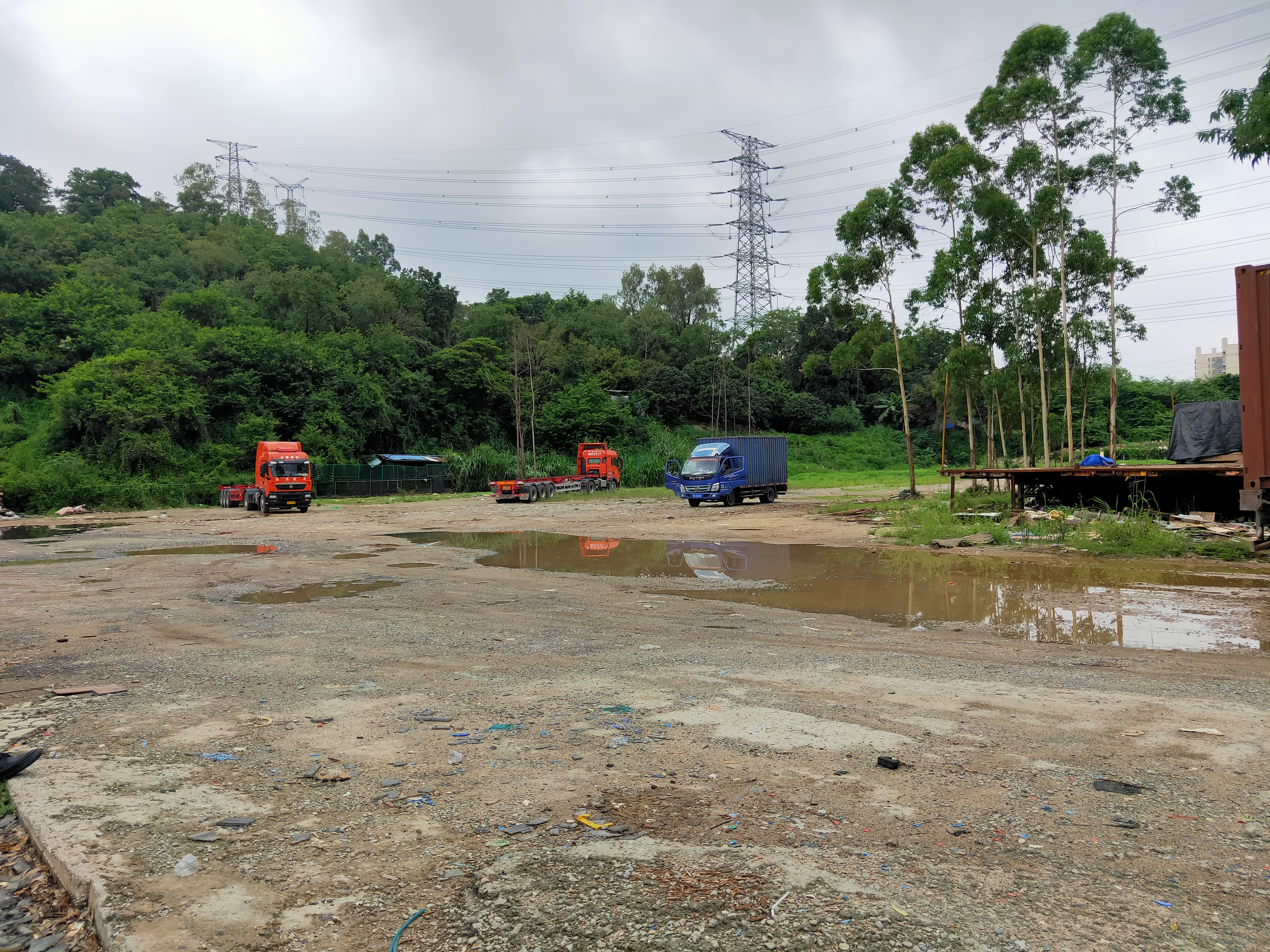 松岗燕罗新出空地19000平大小可自由分租好进大车