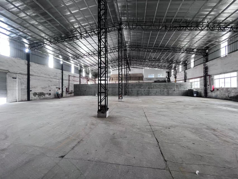 清溪大利单一层钢构900平，适合做仓库，生产。