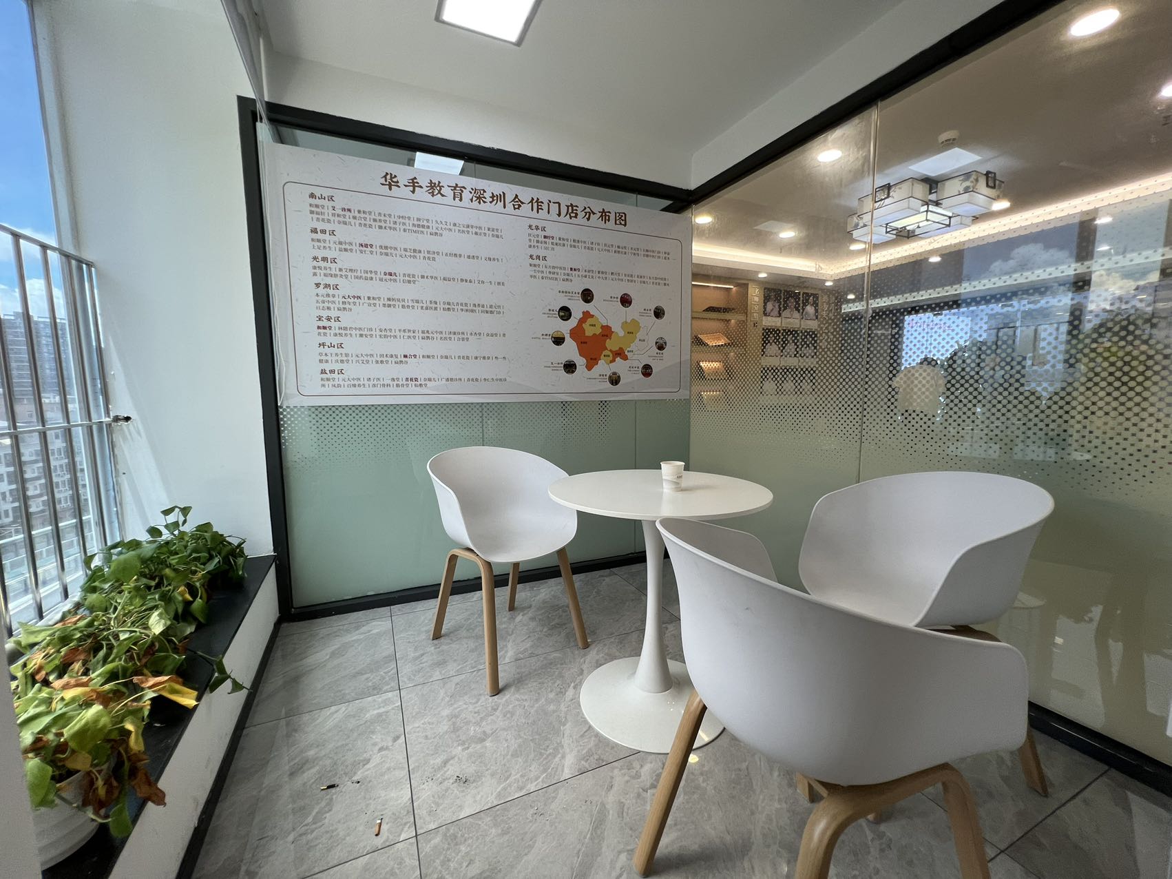 龙华清湖地铁站附近新出一套720平办公室