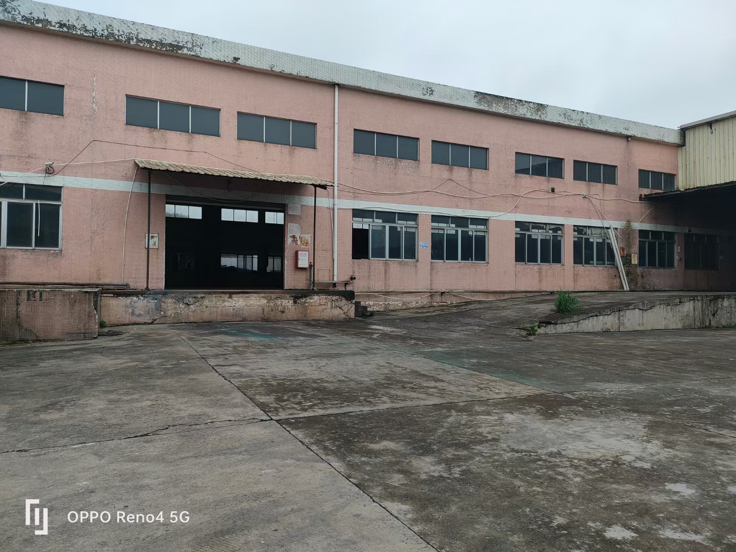海珠新出厂房仓库，300平方起租，带双货梯。