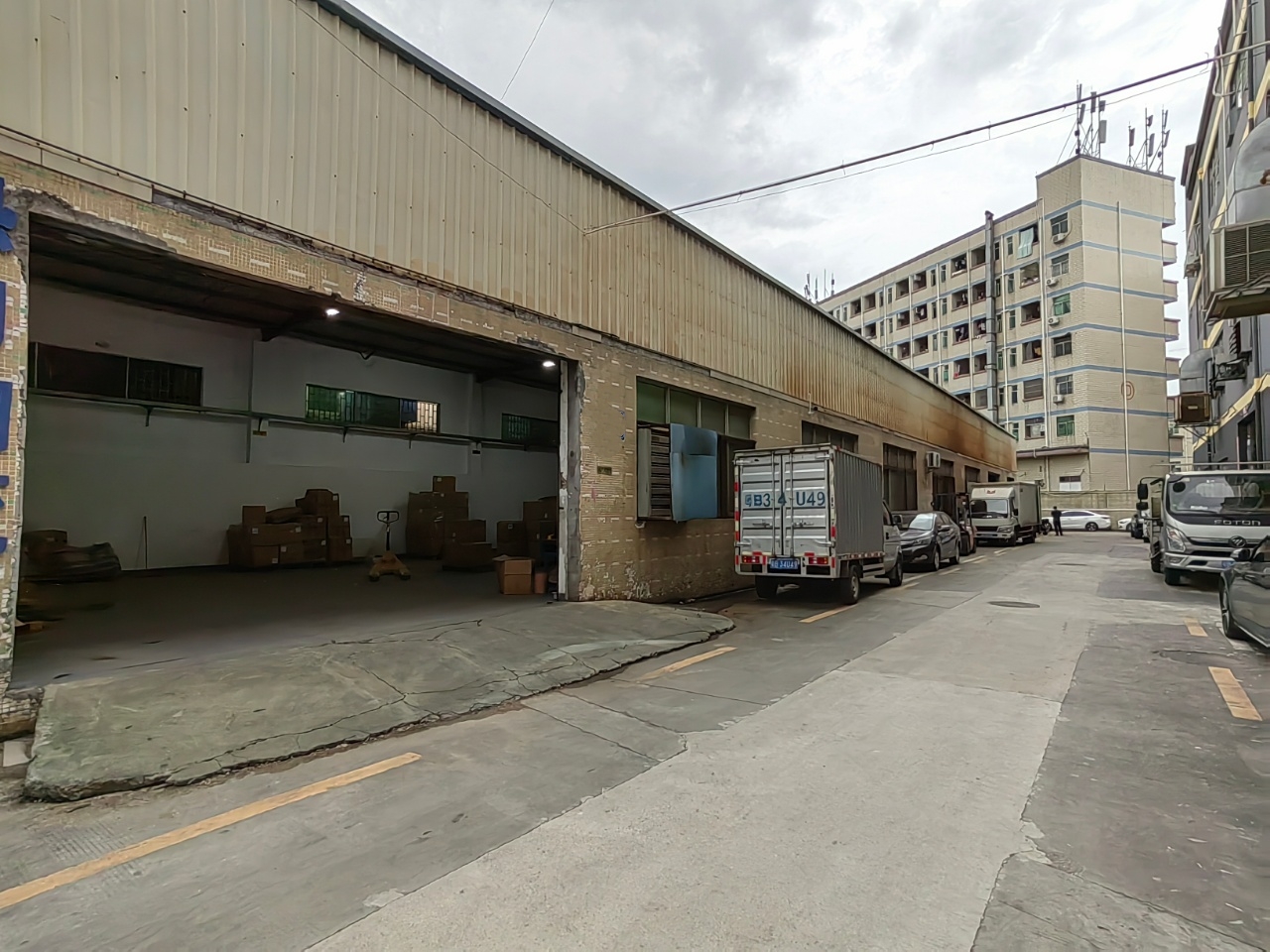 龙华大浪工业园一楼800平方低价出租汽车展厅加工物流仓库
