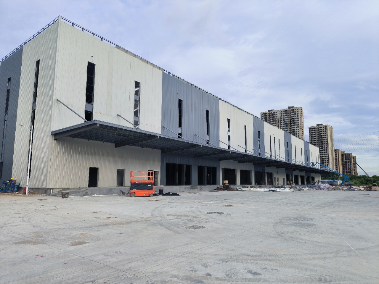 东升镇东锐工业区新建单一层物流仓库，厂房招租，全新厂房可分租