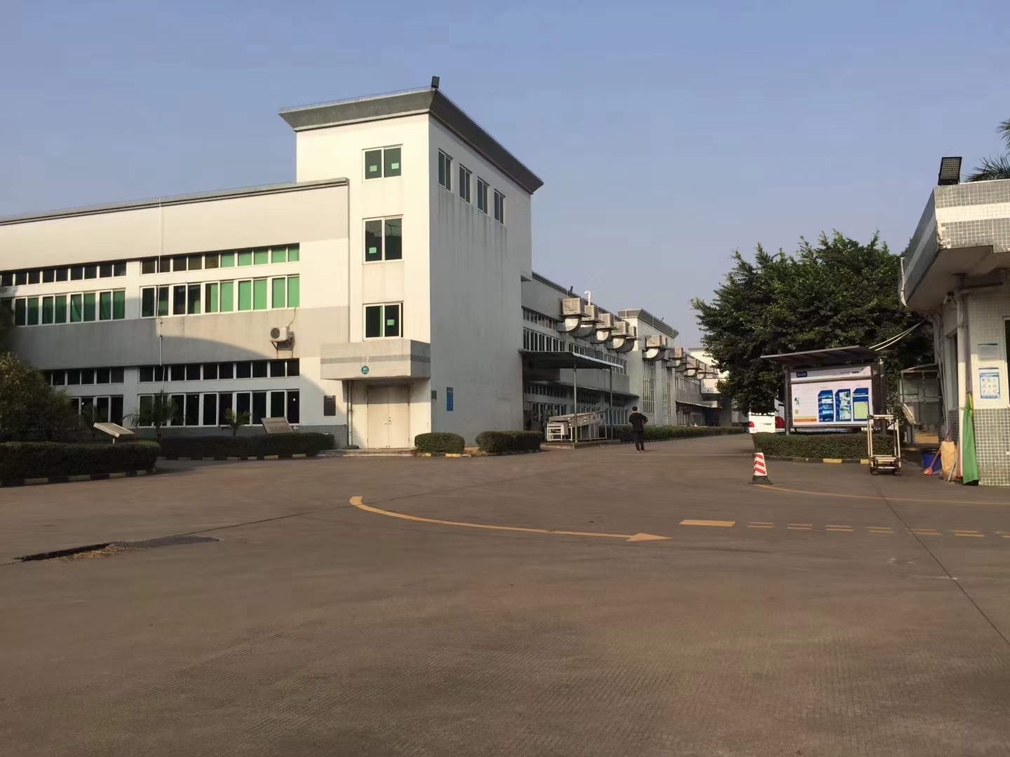 小榄东升标准楼房1-3层11000方厂房招租电大